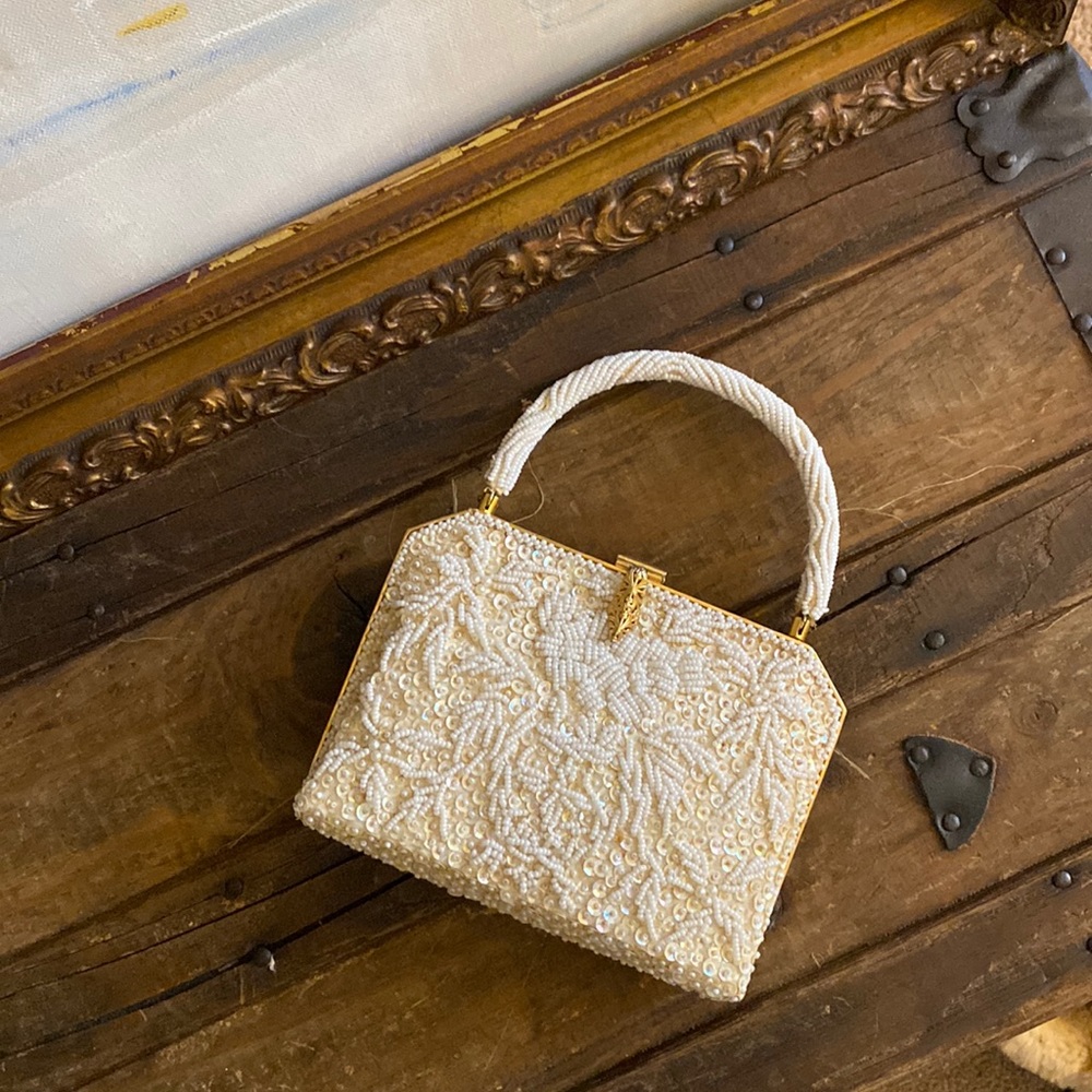 Antique beaded handbag